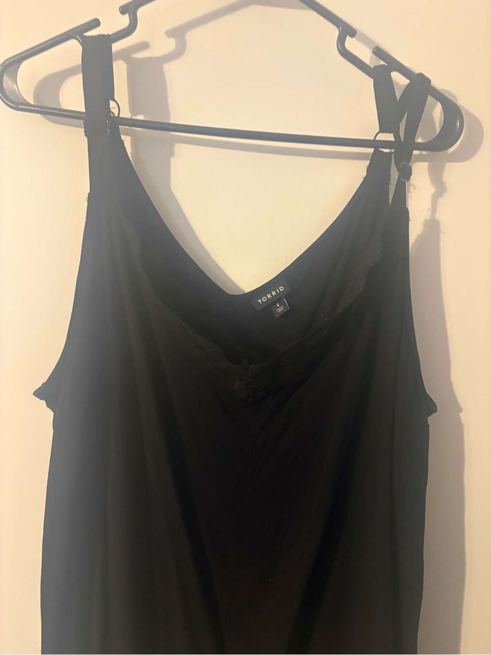 torrid Black V-Neck Adjustable Strap Camisole size 4